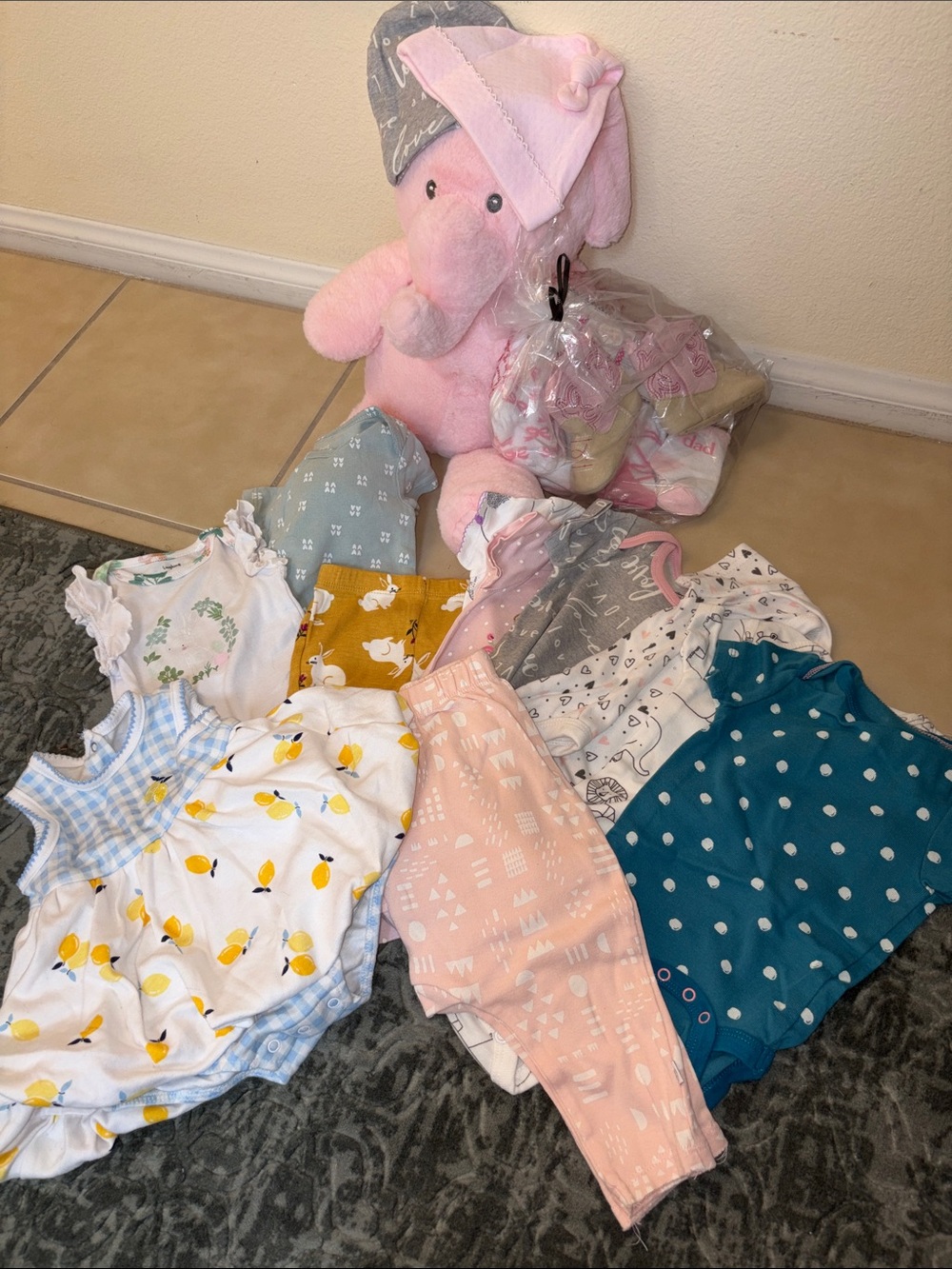 NWOT/NWT Gerber 15 PC 3-6M Baby Girl Clothing & Accessory Bundle